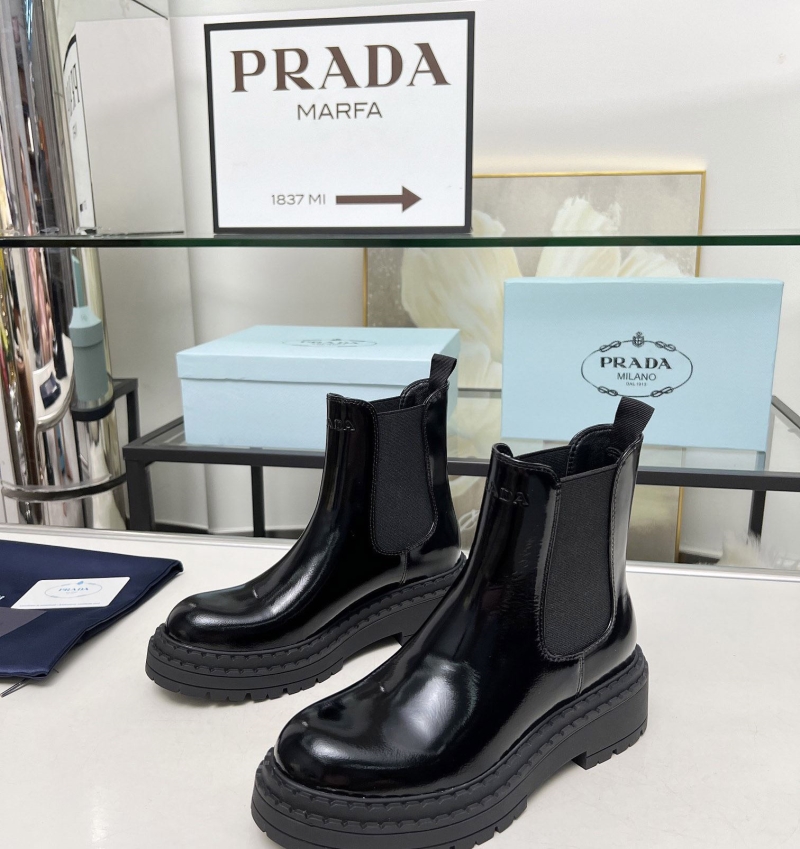 Pra*a boots